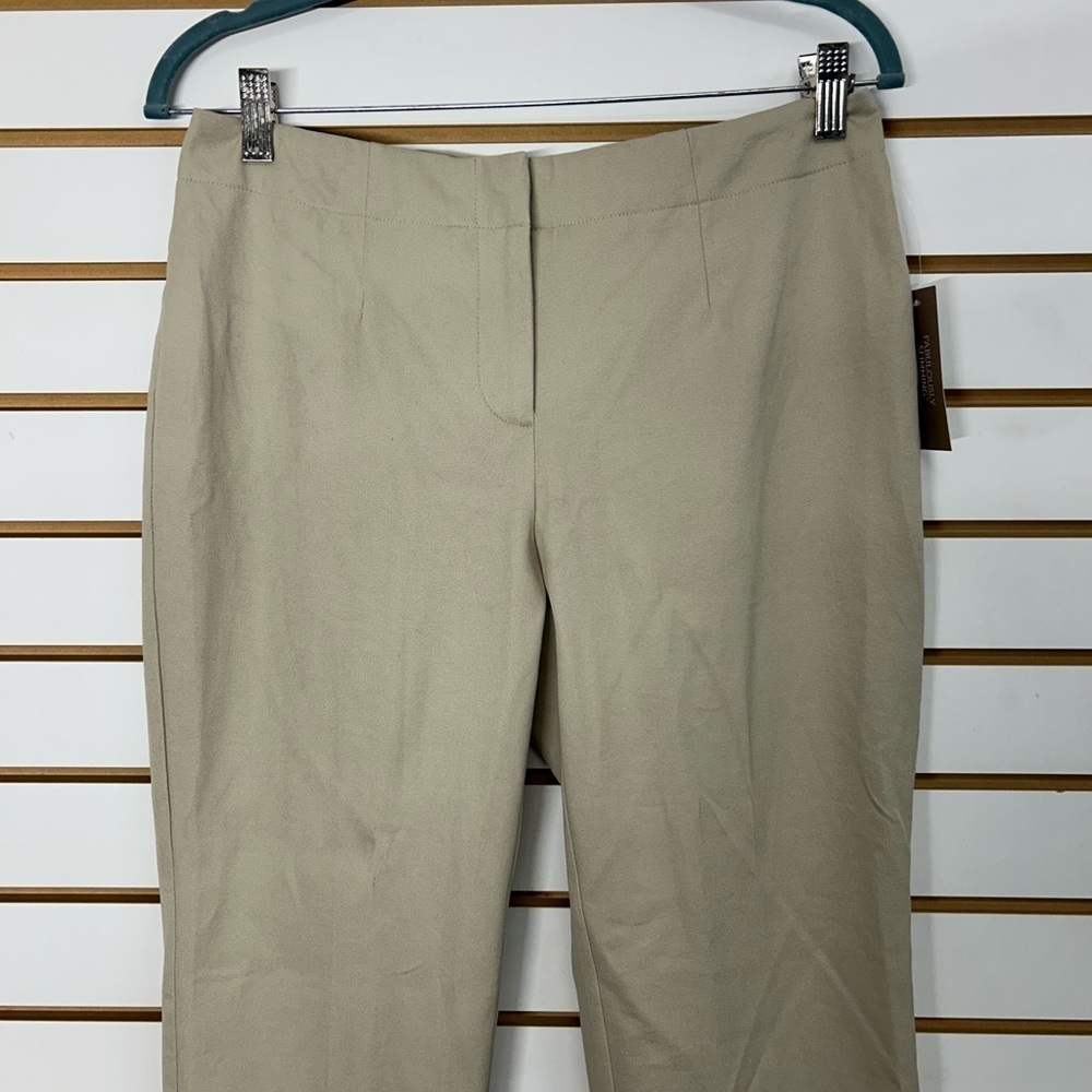 Chico’s Fabulously Slimming Katy Short Basic Pant in New Khaki NWT Size‎ 0 Short - Picture 3 of 10